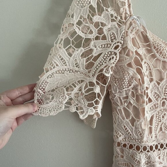 Lulus Women M Briarwood Blush Pink Lace Ruffled Bodycon Midi Dress NWT - Picture 7 of 14